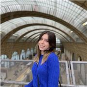 Studentessa di Scienze Biologiche con esperienza da 5 anni nel campo delle lezioni private si rende disponibile principalmente online, su richiesta a casa o in zone non troppo distanti, per ripetizioni/aiuto compiti in biologia.